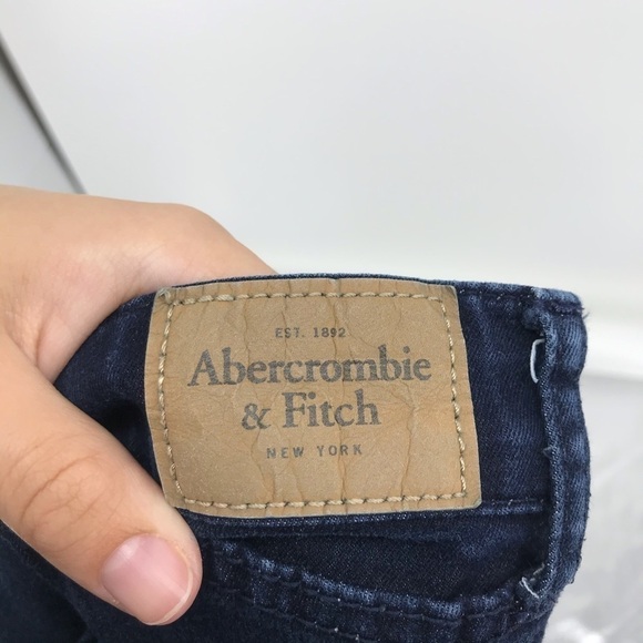 Abercrombie and Fitch Dark Wash Skinny Jeans Size 4 - Picture 7 of 9